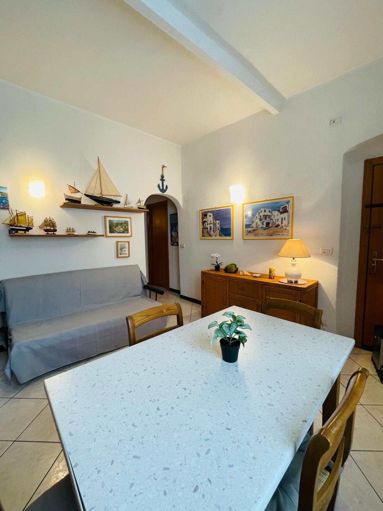 La Casa Del Mare Apartment Rapallo Exterior photo